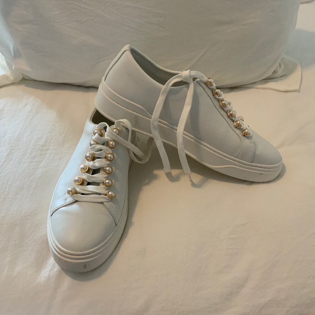 Sneaker